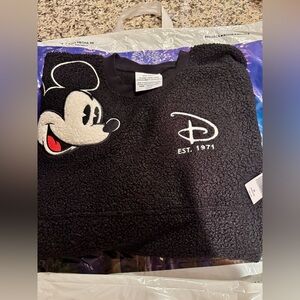 Walt Disney World Mickey Sherpa Spirit Jersey